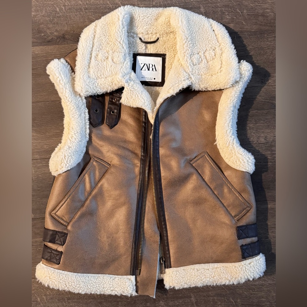 Zara Faux Leather & Sherpa Vest - Size XS